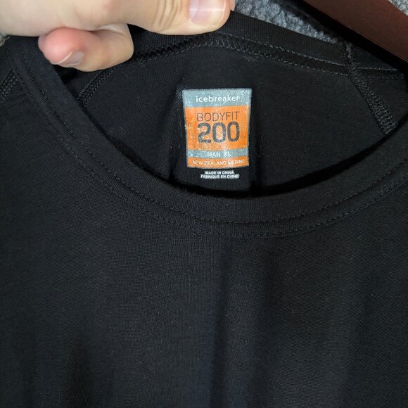Icebreaker Body Fit 200 Merino Wool Crew Long Sleeve Shirt - Men's Size XL Black - Picture 2 of 7